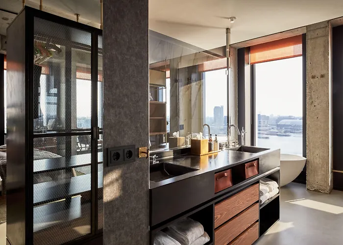 Sir Adam Hotel, Part Of Sircle Collection Hotel