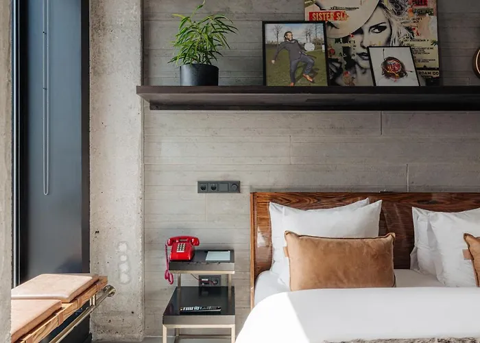 Sir Adam Hotel, Part Of Sircle Collection Hotel